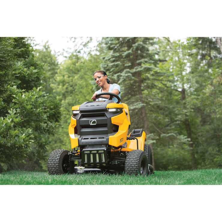 Cub Cadet Enduro Series XT1 LT42 - Zero Turn Lawn Mower