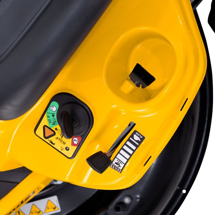 Cub Cadet CC30 Riding Lawn Mower - Zero Turn Lawn Mower